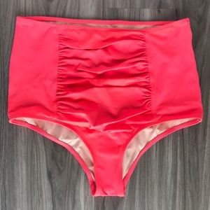 Kortni Jeane bottoms